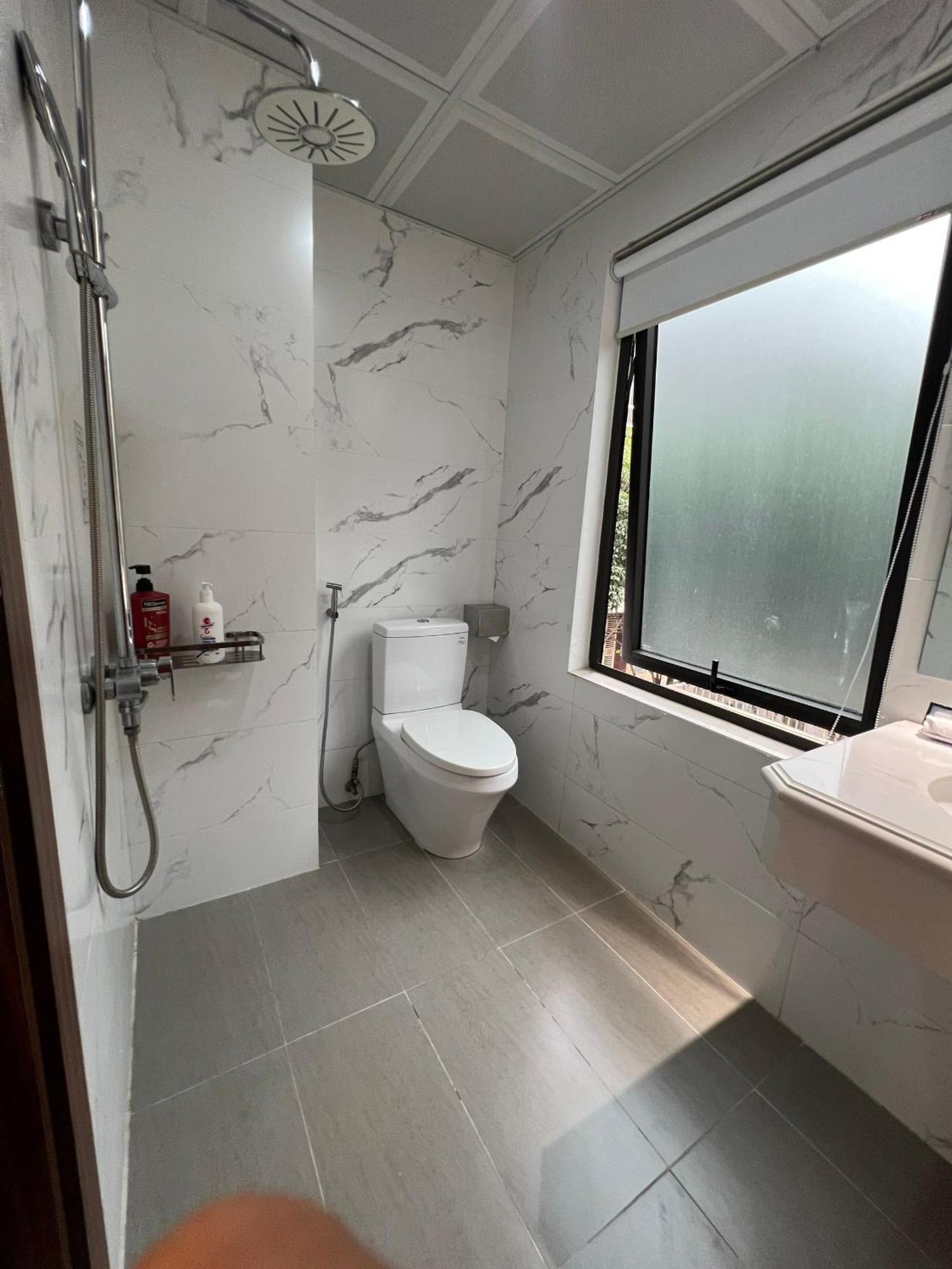 A25 Hotel - 193 Trung Kinh — Photos 1